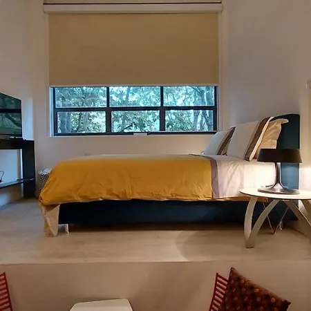 Loft 19 Bed & Breakfast