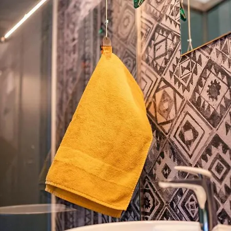 Loft 19 Bed & Breakfast 4*