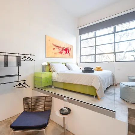 Loft 19 Bed and Breakfast 4*